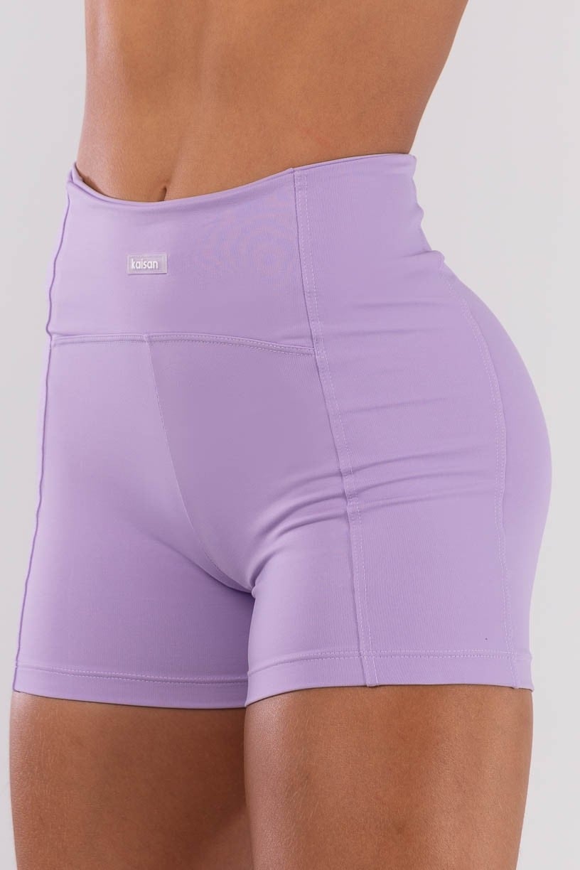 Short con franja lateral (Lila)