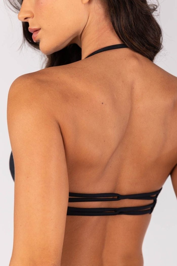 Top de tiras en la espalda estilo “frente única” (Negro) - Imagen 2