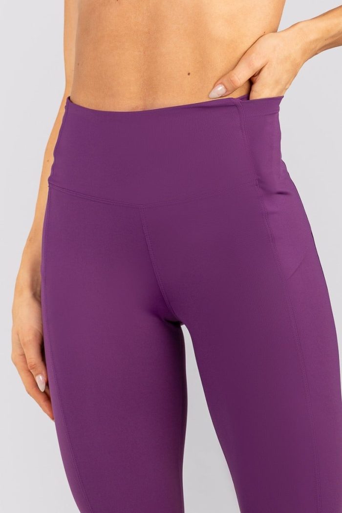 Pantalón tipo legging con bolsillos y recortes (Amatista) - Imagen 4