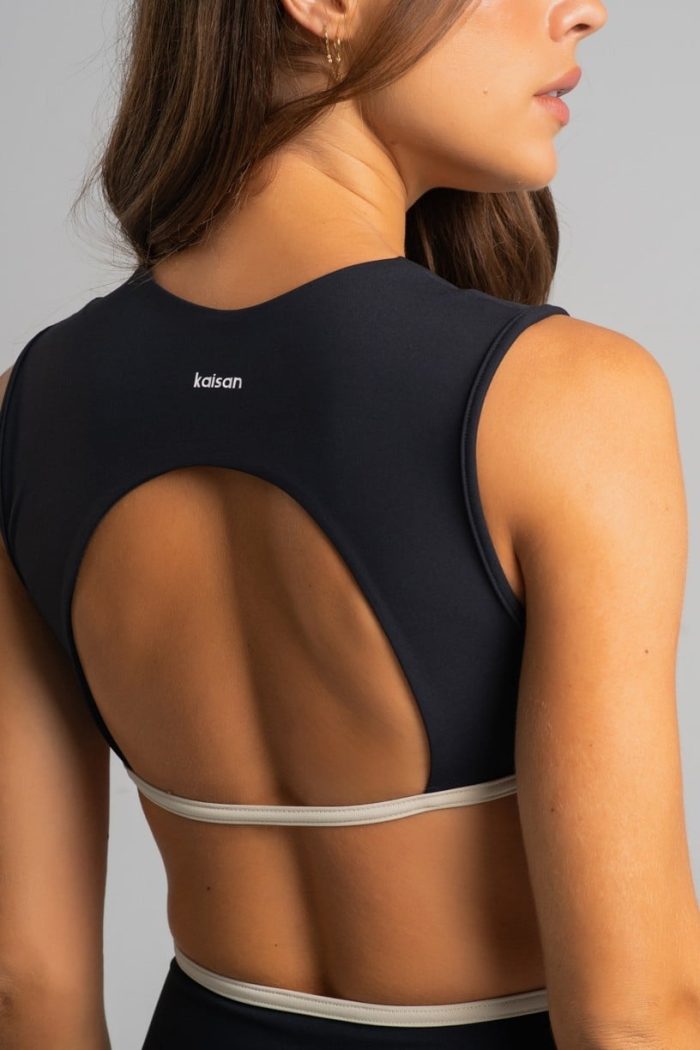 Top con tirantes anchos y ribete contrastante (Negro / Off-White) - Imagen 2