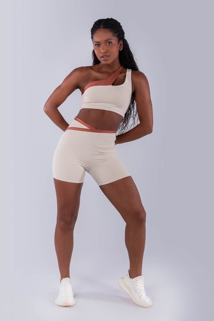 Short con Cintura Cruzada y Dobladillo (Beige / Cobre) - Imagen 3