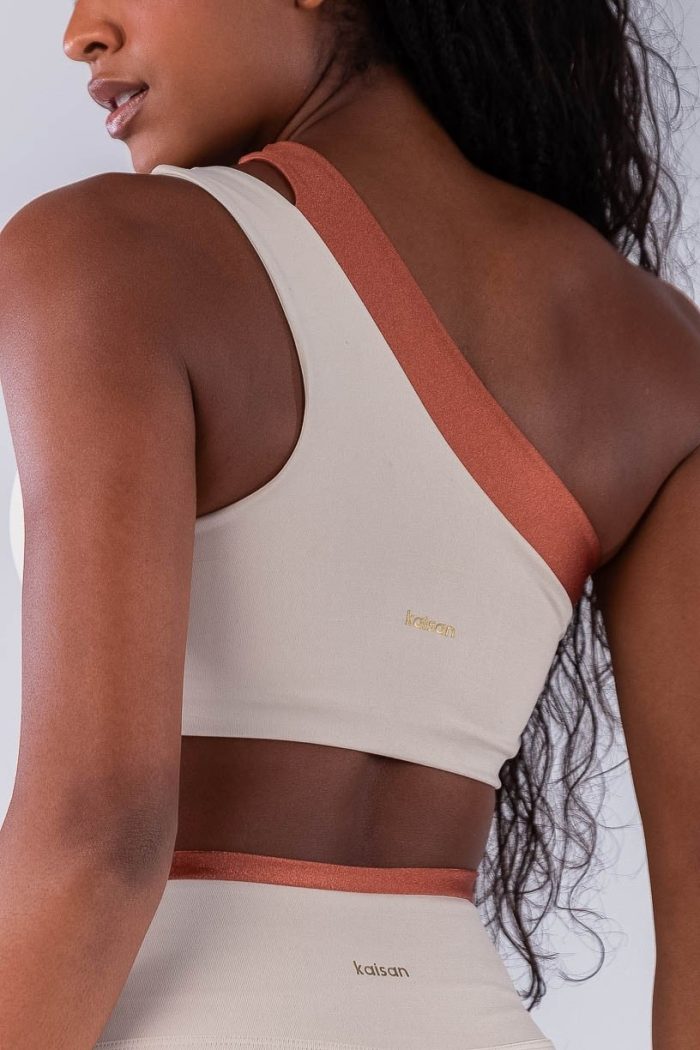 Top Asimétrico con Apertura en el Hombro (Beige / Cobre) - Imagen 3