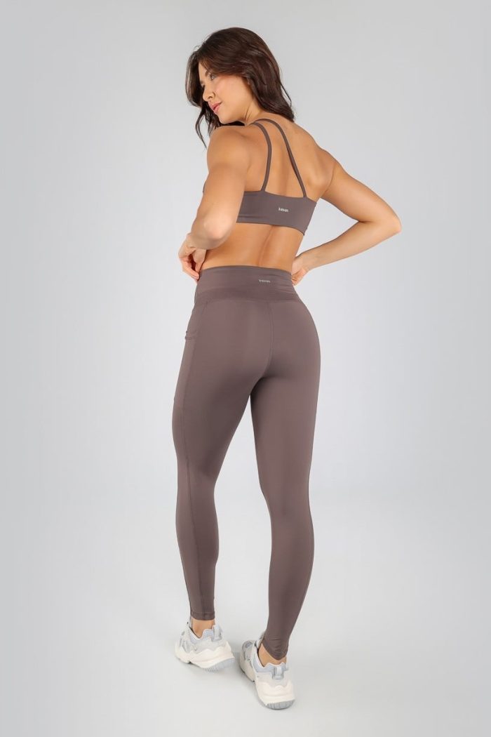 Legging con corte en la cintura y bolsillos laterales (Trufa) - Imagen 4